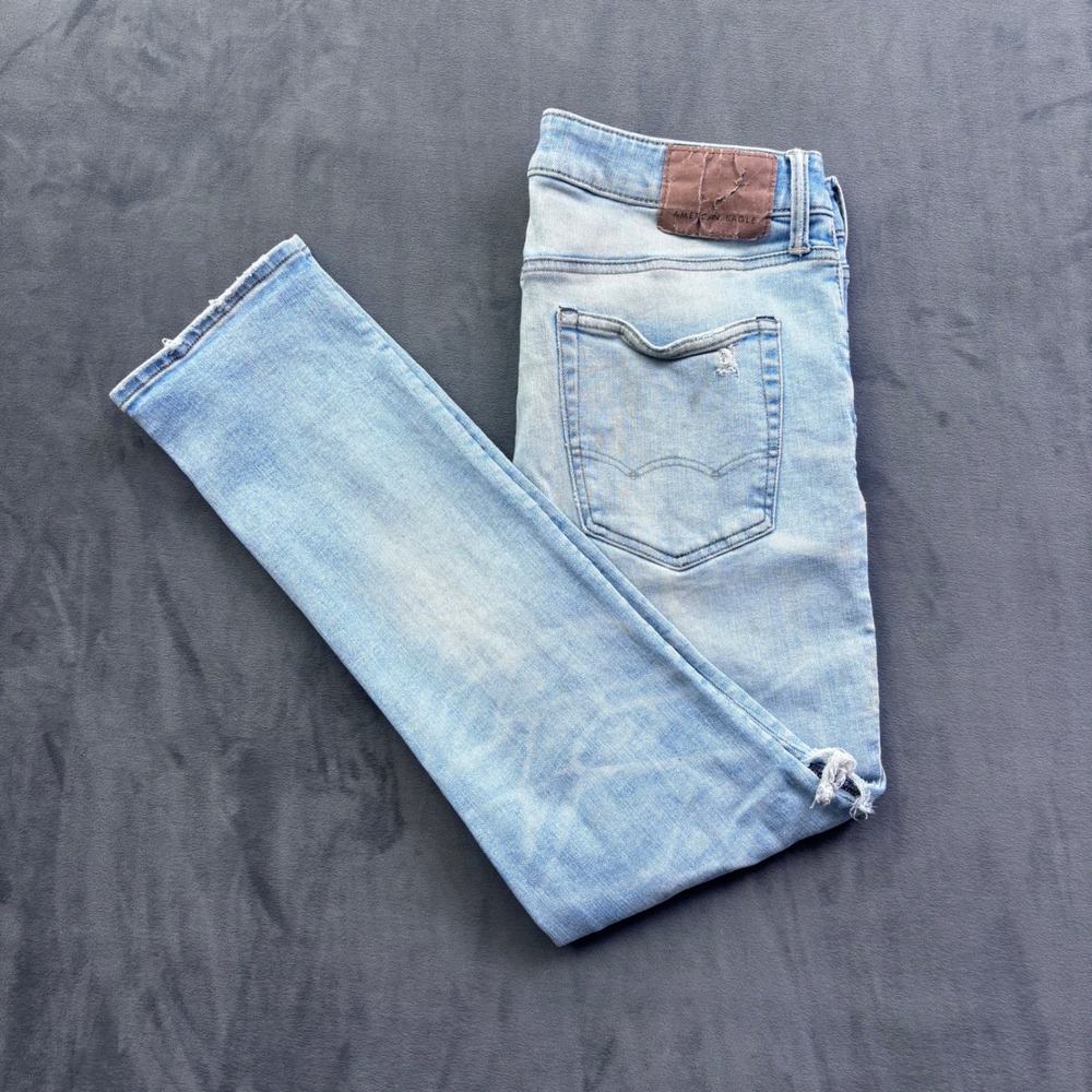 American Eagle Airflex+ Move-Free Slim Distressed Light Wash Jeans 34x30